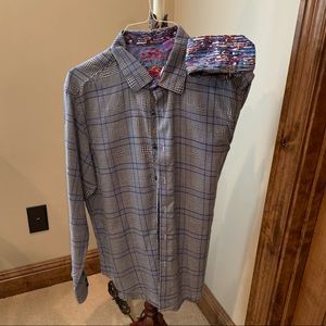 Robert Graham Dress shirt button up